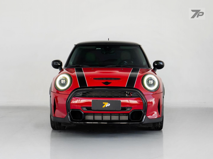 Foto do veículo MINI COOPER MINI  S 3P TOP 2023 9.564 KM 198.000,00