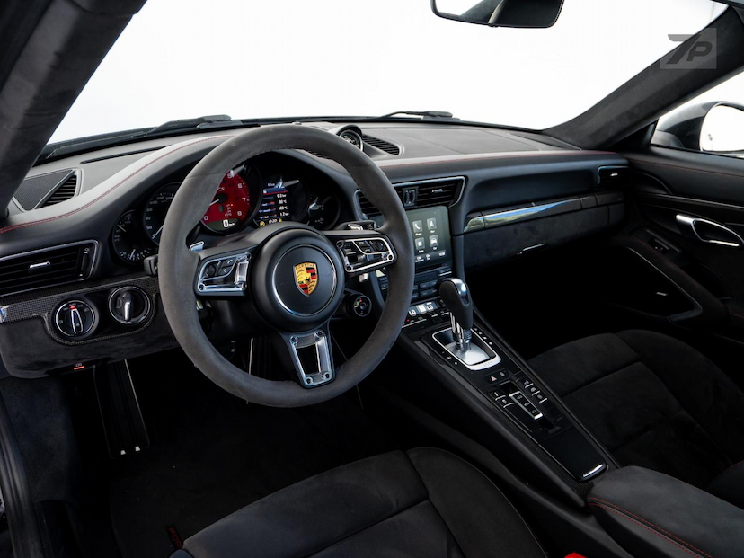 Foto do veículo PORSCHE 911  CARRERA GTS COUPE 3.0 (991) 2019 29.462 KM 738.500,00