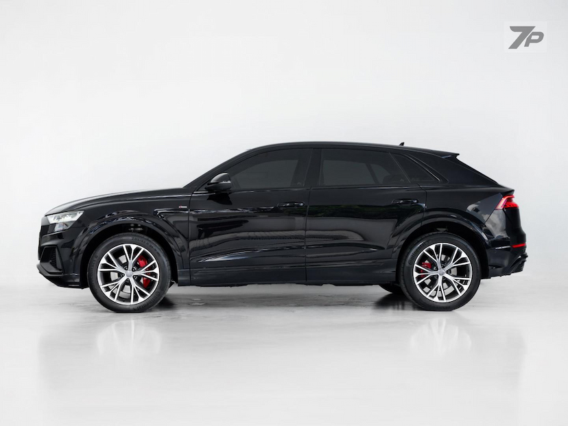 Foto do veículo AUDI Q8  3.0 TFSI GASOLINA PERFORMANCE BLACK QUATTRO TIPTRONIC 2020 59.896 KM 355.000,00