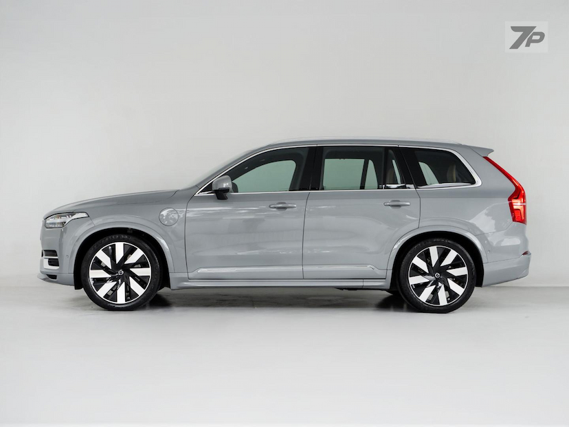 Foto do veículo VOLVO XC90  T8 ULTIMATE 2024 17.000 KM 498.500,00