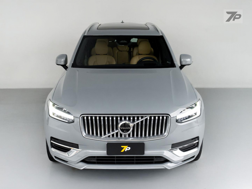 Foto do veículo VOLVO XC90  T8 ULTIMATE 2024 17.000 KM 498.500,00