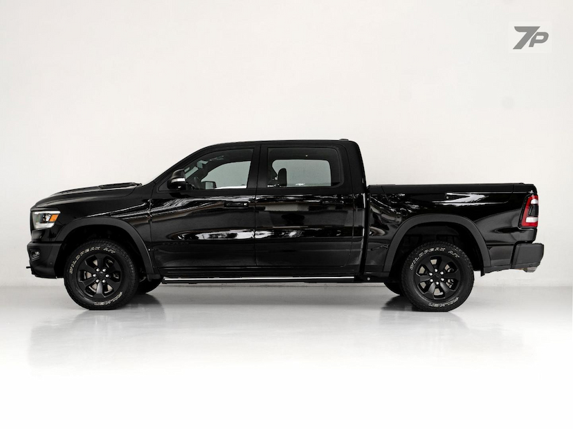 Foto do veículo RAM 1500  REBEL HEMI 2022 63.800 KM 348.500,00