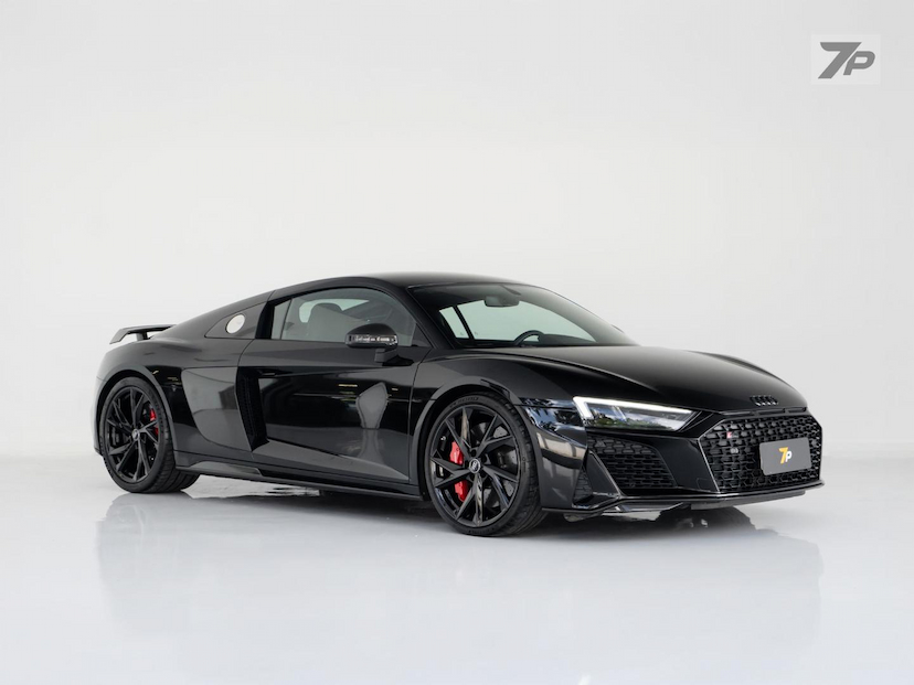 Foto do veículo AUDI R8  CP 5.2FSI P 2021 12.181 KM 1.639.000,00