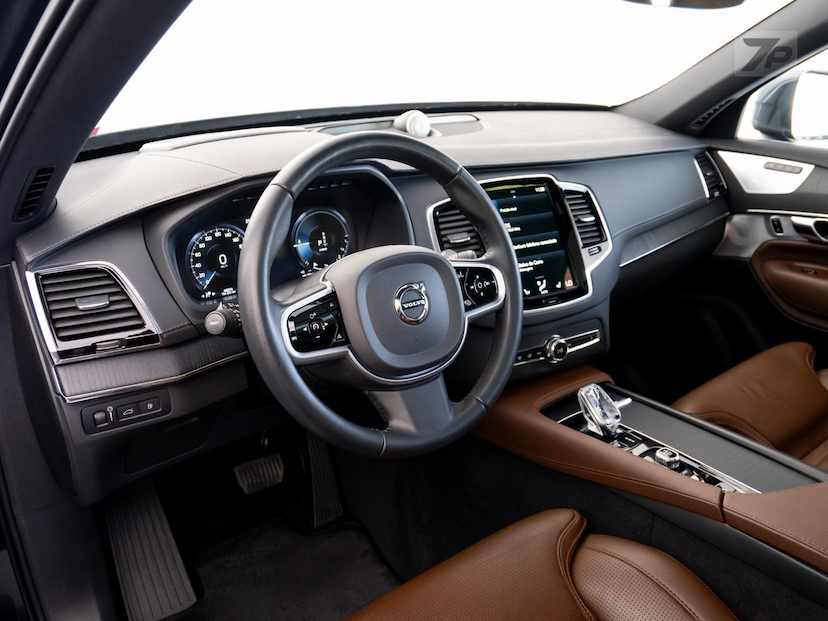 Foto do veículo VOLVO XC90  T8 INSCRIPT 2021 46.975 KM 349.000,00
