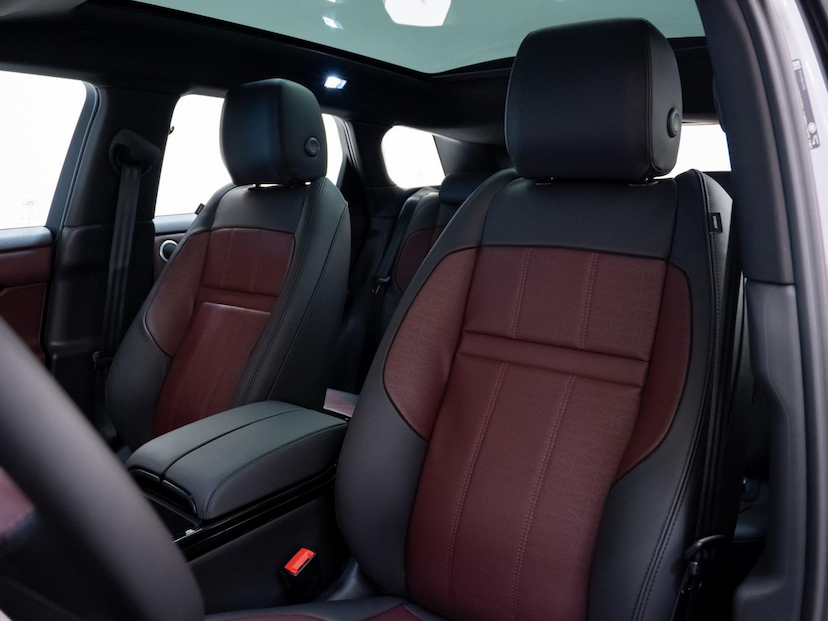 Foto do veículo LAND ROVER RANGE ROVER EVOQUE  SI4 HSE DYN. 2.0/FLEX AUT 2025 100 KM 448.500,00
