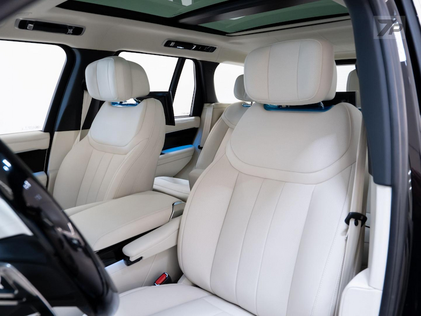 Foto do veículo LAND ROVER RANGE ROVER  3.0 P510 PHEV AUTOBIOGRAPHY AWD AUT. 2025 100 KM 1.540.000,00