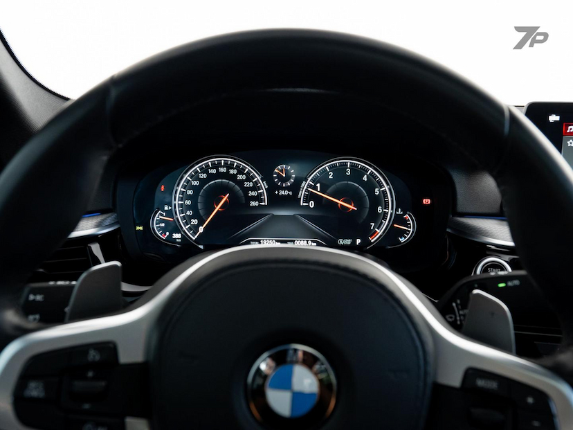 Foto do veículo BMW 530I  2018 19.249 KM 249.800,00