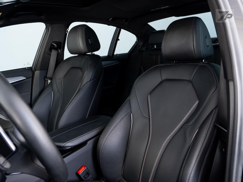 Foto do veículo BMW 530I  2018 19.249 KM 249.800,00