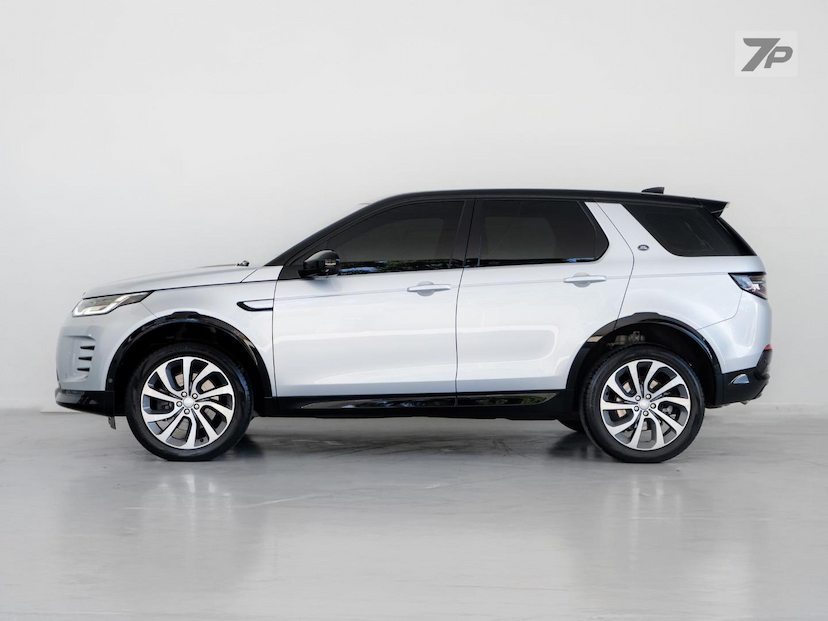 Foto do veículo LAND ROVER DISCOVERY DISC SPT P250FF SED7L 2024 21.266 KM 365.000,00