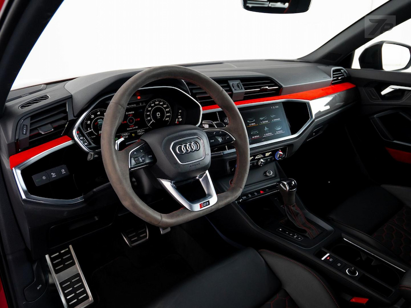 Foto do veículo AUDI RS Q3 RSQ3 SPB 2.5TFSI 2022 17.430 KM 435.000,00
