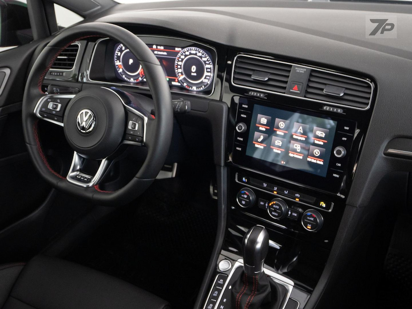 Foto do veículo VOLKSWAGEN GOLF  GTI 2019 12.813 KM 278.900,00
