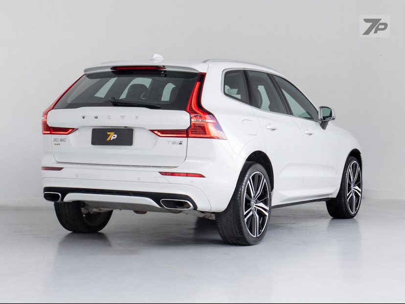 Foto do veículo VOLVO XC60 XC60 T-8 R-DESIGN 2.0 2019 59.639 KM 208.500,00