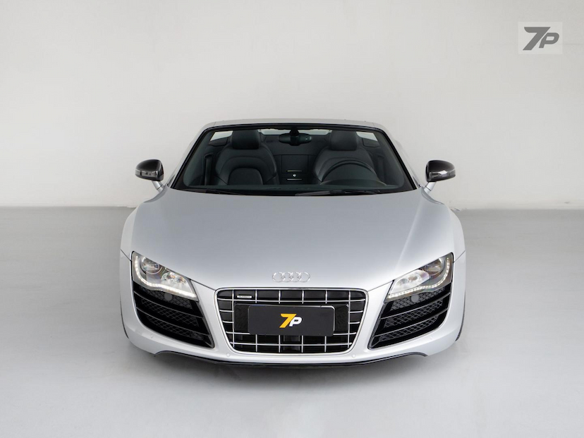 Foto do veículo AUDI R8  5.2 FSI V10 40V QUATTRO SPYDER 2011 4.701 KM 835.000,00