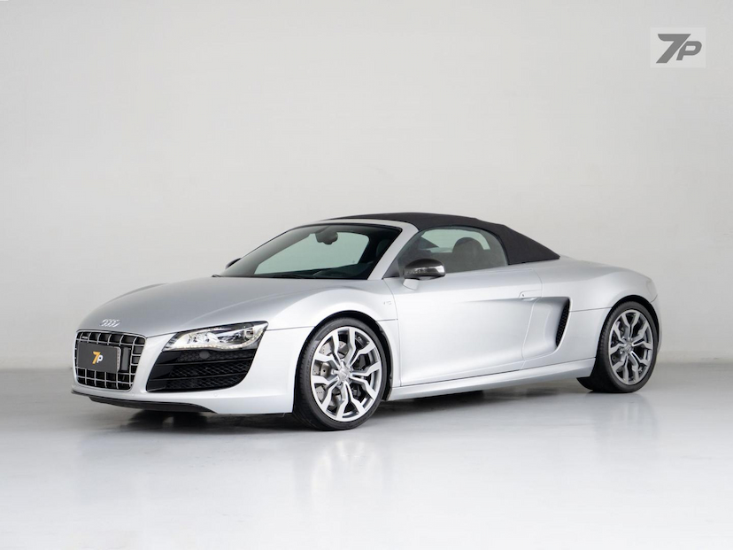Foto do veículo AUDI R8  5.2 FSI V10 40V QUATTRO SPYDER 2011 4.701 KM 835.000,00