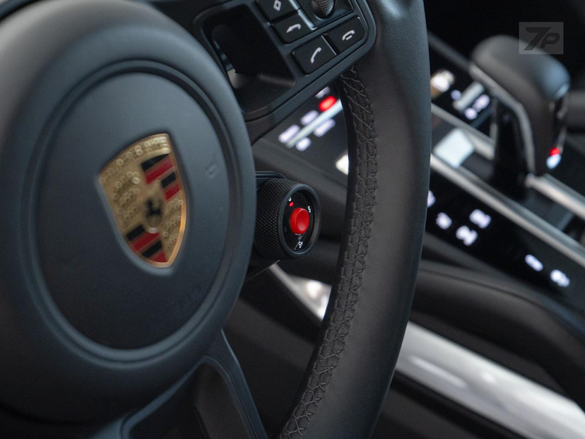 Foto do veículo PORSCHE CAYENNE  TURBO GT 4.0 V8 2023 9.085 KM 1.055.000,00