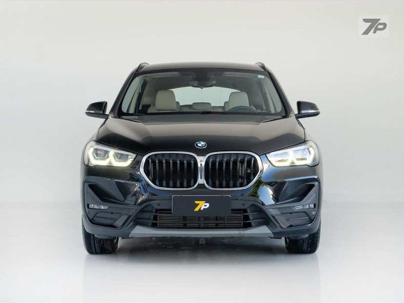 Foto do veículo BMW X1  S20I ACTIVEFLEX 2020 27.738 KM 164.500,00