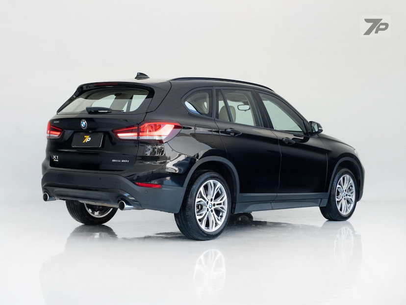 Foto do veículo BMW X1  S20I ACTIVEFLEX 2020 27.738 KM 164.500,00