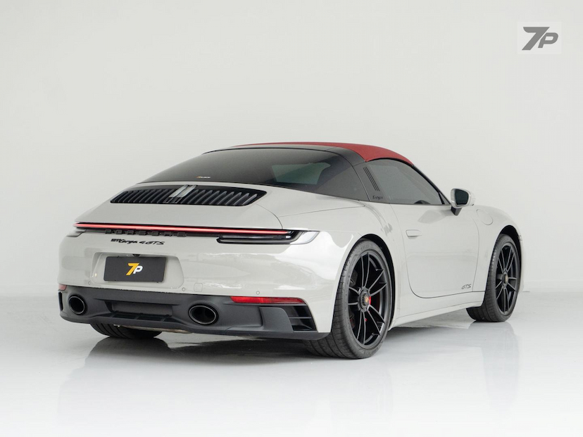 Foto do veículo PORSCHE 911  TARGA 4GTS 2023 7.300 KM 1.279.000,00