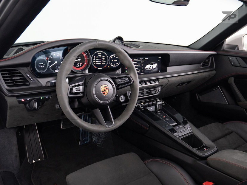 Foto do veículo PORSCHE 911  TARGA 4GTS 2023 7.300 KM 1.279.000,00