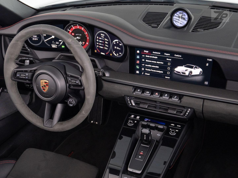 Foto do veículo PORSCHE 911  TARGA 4GTS 2023 7.300 KM 1.279.000,00