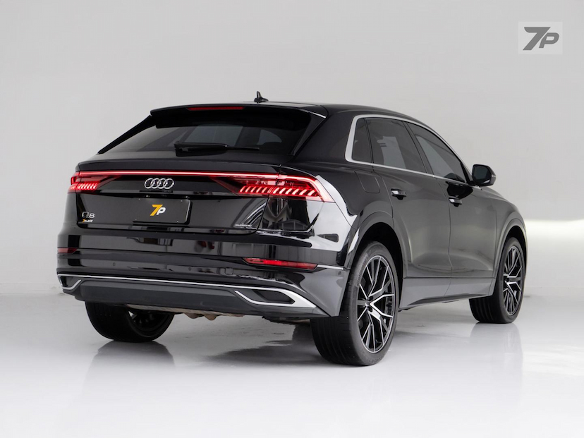 Foto do veículo AUDI Q8  3.0TFSI 2020 19.854 KM 378.900,00