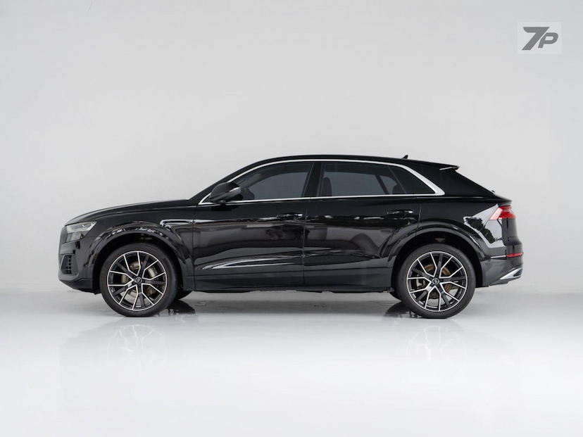 Foto do veículo AUDI Q8  3.0TFSI 2020 19.854 KM 378.900,00