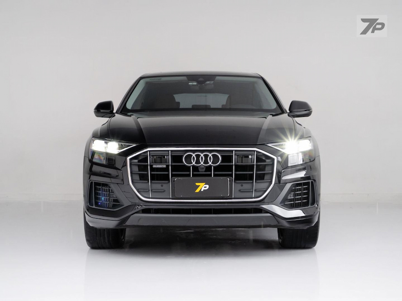 Foto do veículo AUDI Q8  3.0TFSI 2020 19.854 KM 378.900,00