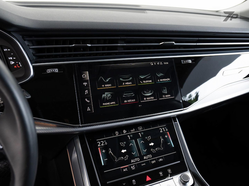 Foto do veículo AUDI Q8  3.0TFSI 2020 19.854 KM 378.900,00