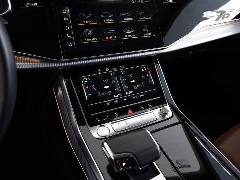 Foto do veículo AUDI Q8  3.0TFSI 2020 19.854 KM 378.900,00