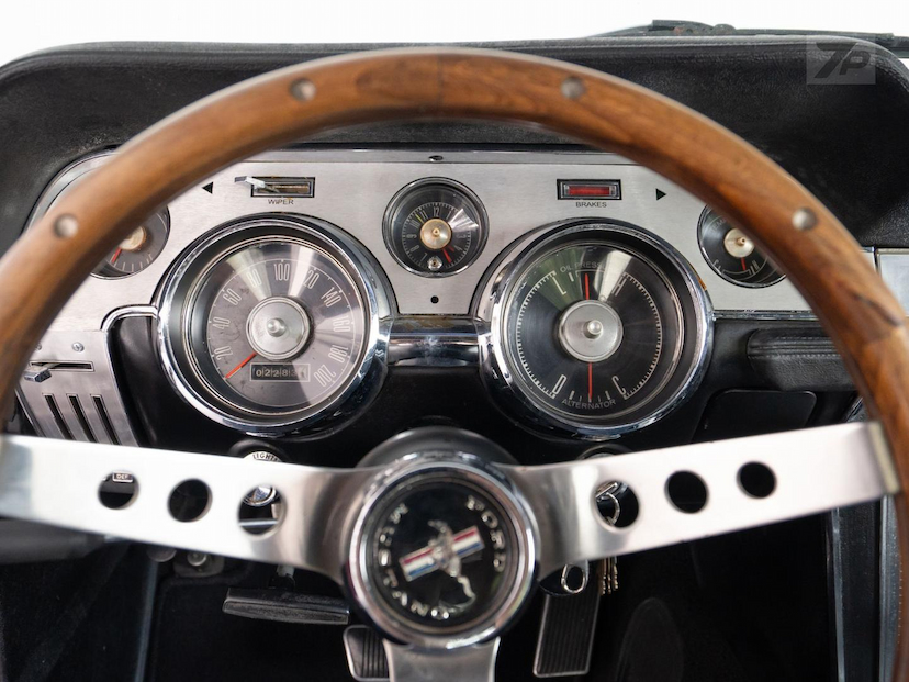 Foto do veículo FORD MUSTANG  1967 22.836 KM 499.000,00