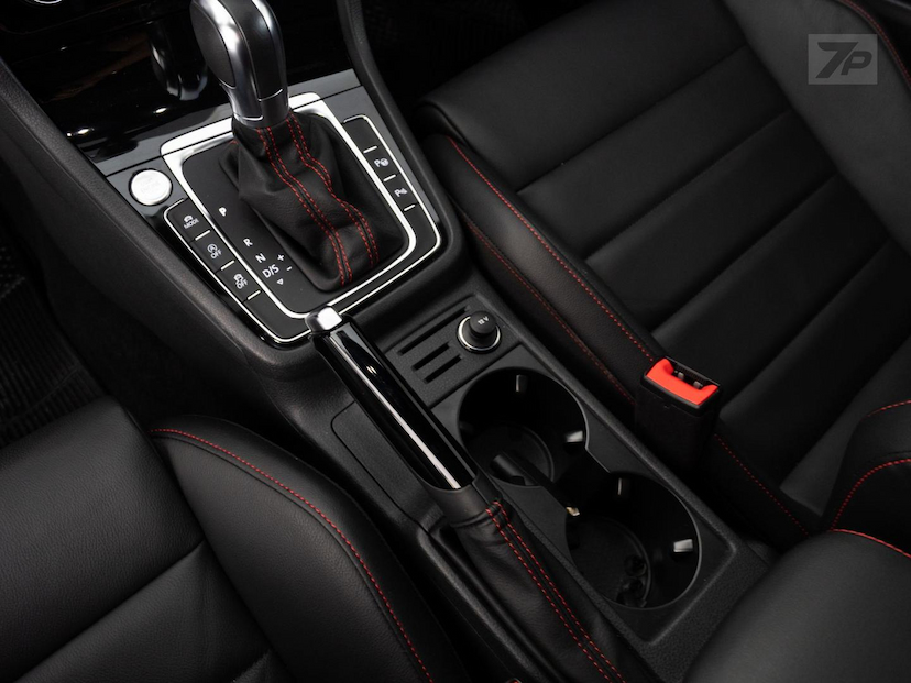 Foto do veículo VOLKSWAGEN GOLF  GTI AC 2019 12.158 KM 259.000,00