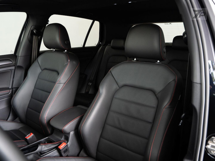 Foto do veículo VOLKSWAGEN GOLF  GTI AC 2019 12.158 KM 259.000,00