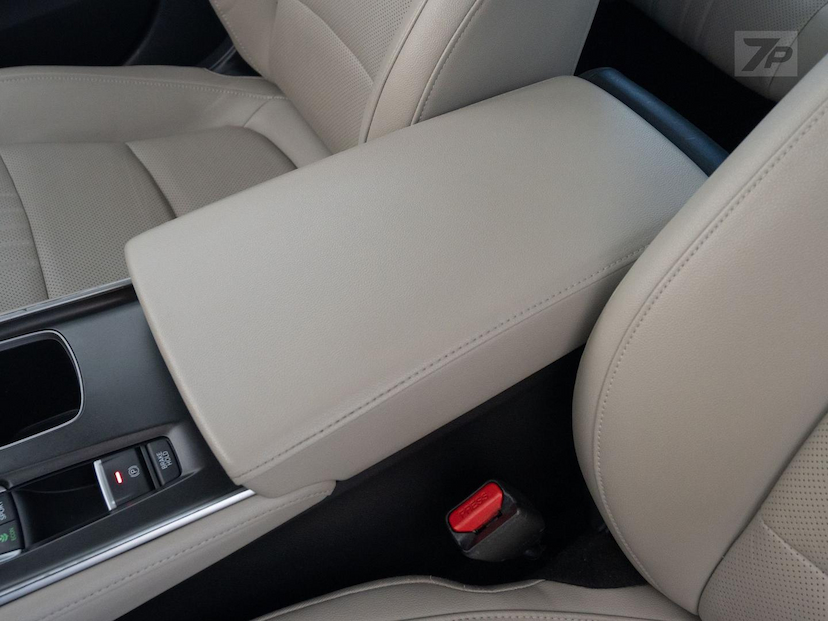 Foto do veículo HONDA ACCORD  2019 113.996 KM 165.000,00