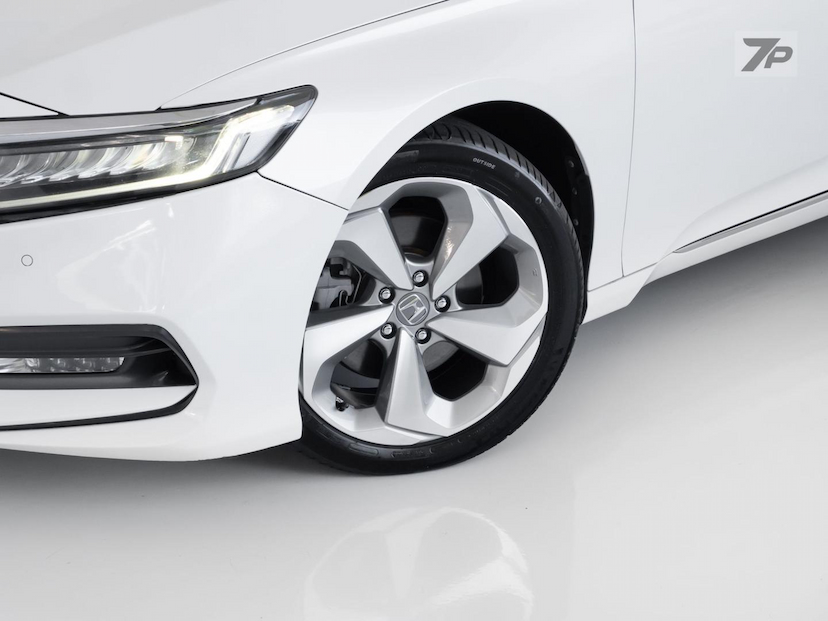 Foto do veículo HONDA ACCORD  2019 113.996 KM 165.000,00