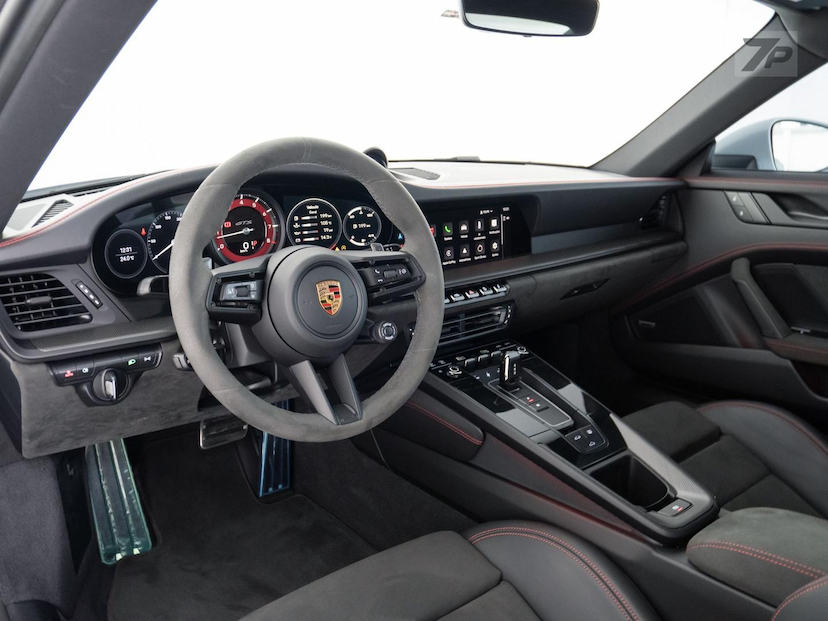 Foto do veículo PORSCHE 911  CARRERA GTS 2024 1.317 KM 1.129.000,00