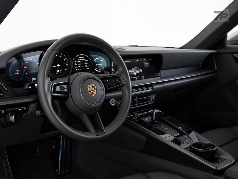 Foto do veículo PORSCHE 911  CARRERA 2020 9.760 KM 715.000,00