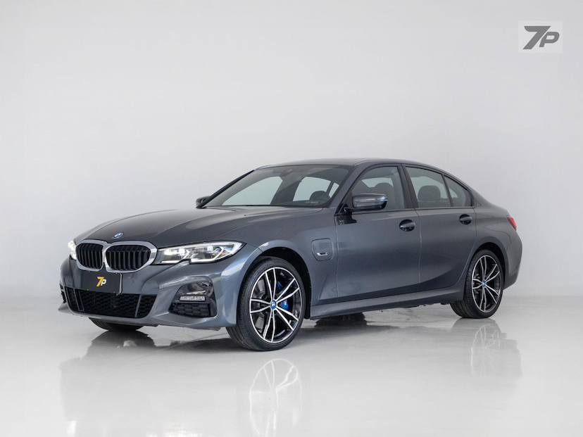 Foto do veículo BMW 330I 330E 2022 36.204 KM 255.000,00