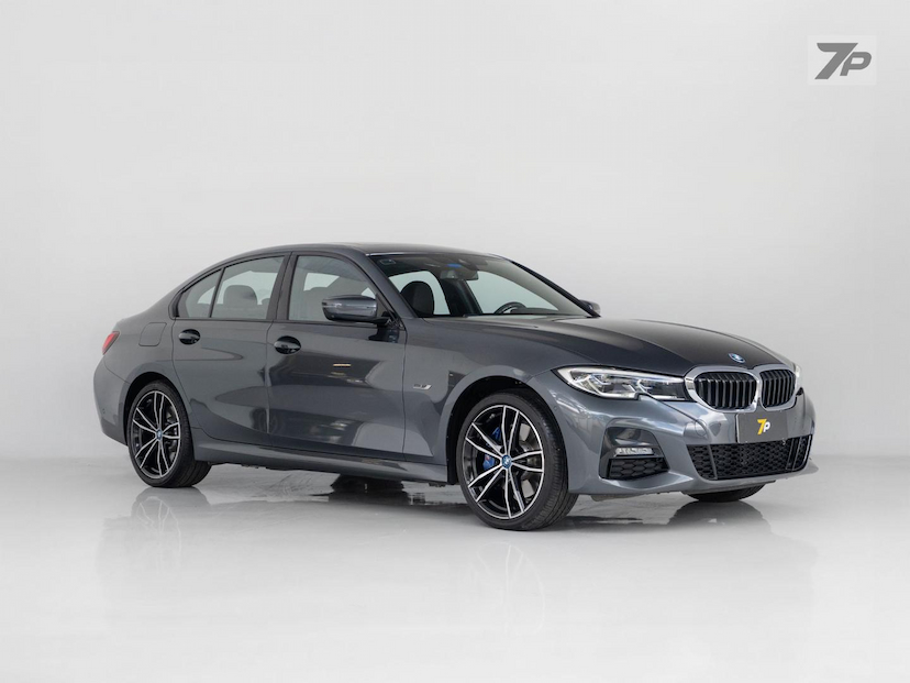 Foto do veículo BMW 330I 330E 2022 36.204 KM 255.000,00