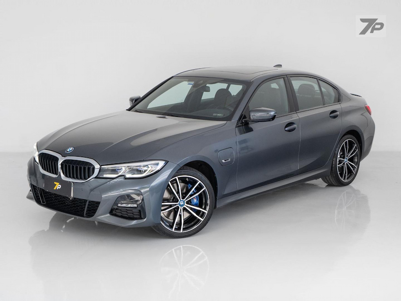 Foto do veículo BMW 330I 330E 2022 36.204 KM 255.000,00