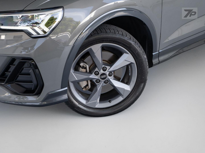 Foto do veículo AUDI Q3  SPORTBACK TFSI PERFORMANCE BLACK QUATTRO 2022 23.408 KM 258.500,00