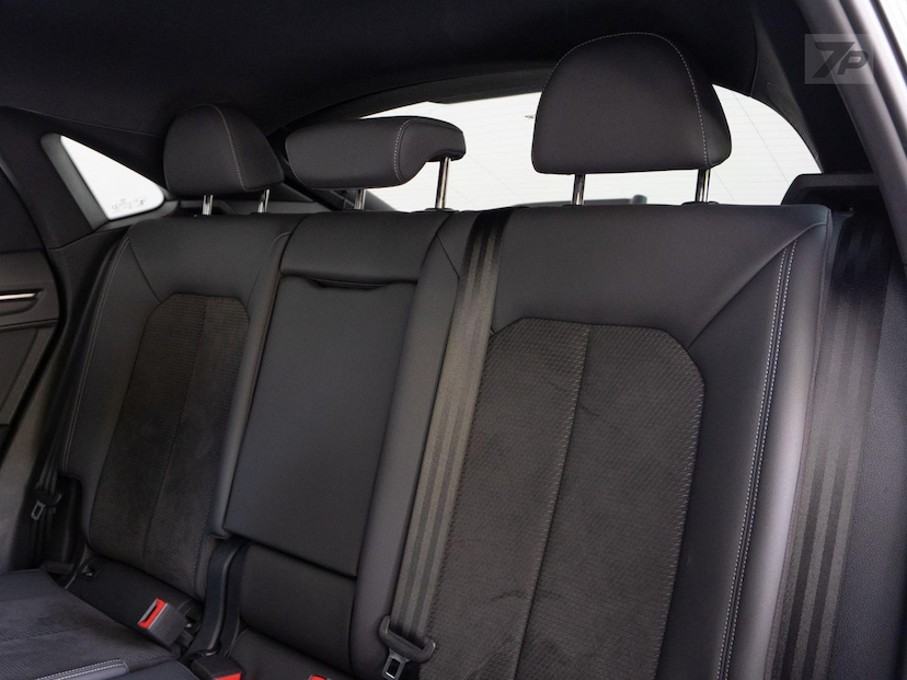 Foto do veículo AUDI Q3  SPORTBACK TFSI PERFORMANCE BLACK QUATTRO 2022 23.408 KM 258.500,00