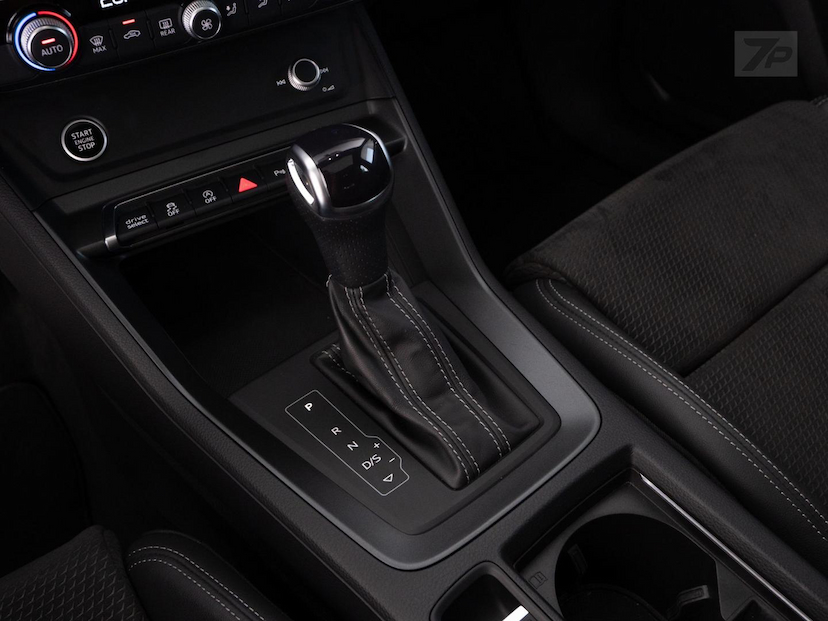 Foto do veículo AUDI Q3  SPORTBACK TFSI PERFORMANCE BLACK QUATTRO 2022 23.408 KM 258.500,00