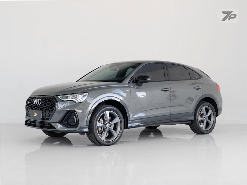 Foto do veículo AUDI Q3  SPORTBACK TFSI PERFORMANCE BLACK QUATTRO 2022 23.408 KM 258.500,00