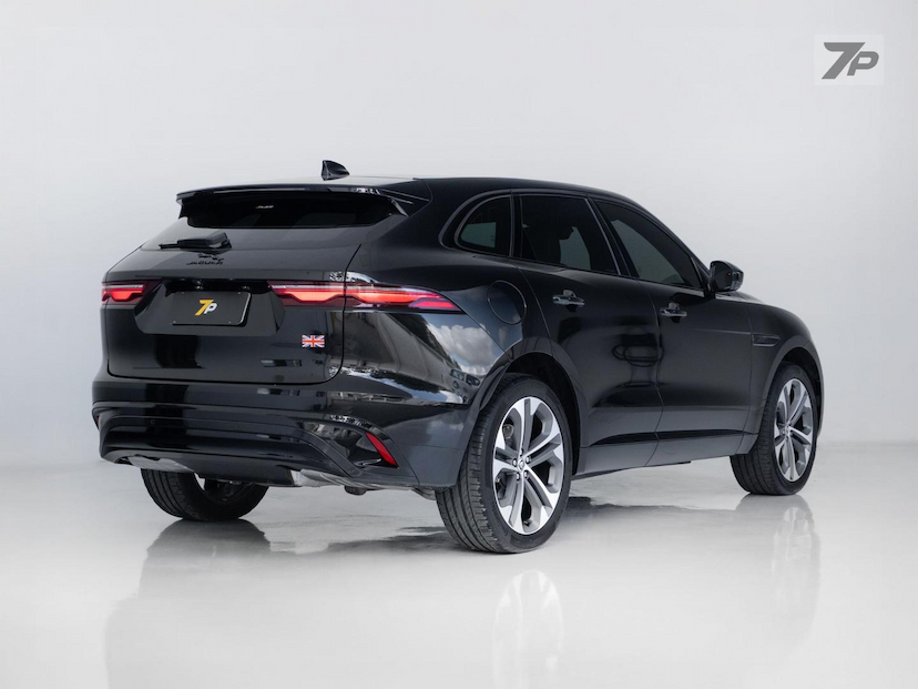 Foto do veículo JAGUAR F-PACE FPACE PHEV RD SE 2024 6.603 KM 428.500,00
