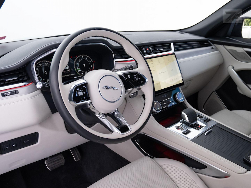Foto do veículo JAGUAR F-PACE FPACE PHEV RD SE 2024 6.603 KM 428.500,00