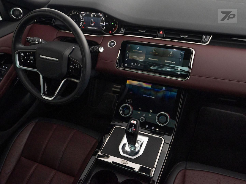 Foto do veículo LAND ROVER RANGE ROVER EVOQUE P250FF HSERD 2023 15.626 KM 339.900,00