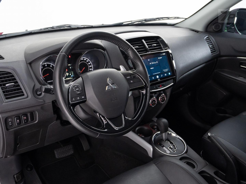 Foto do veículo MITSUBISHI OUTLANDER  SPT HPE2WD 2021 75.012 KM 114.500,00