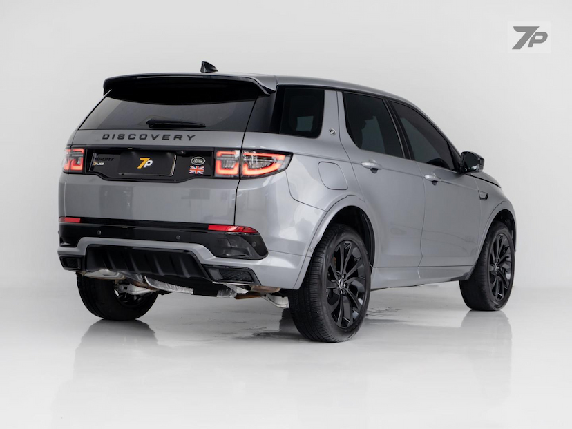 Foto do veículo LAND ROVER DISCOVERY DISC SPT P250FF SERD7 2023 14.164 KM 295.000,00