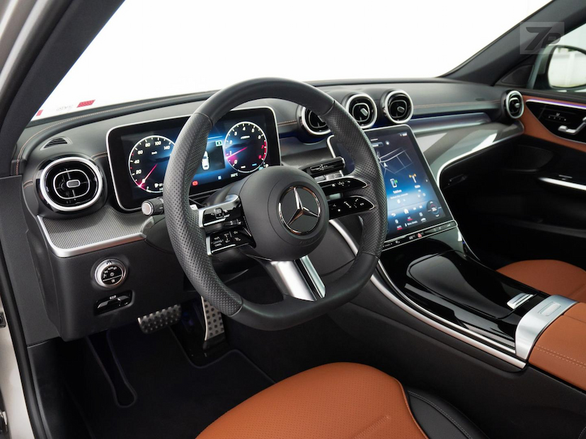 Foto do veículo MERCEDES-BENZ C 200  AMG LINE 2024 3.965 KM 339.000,00
