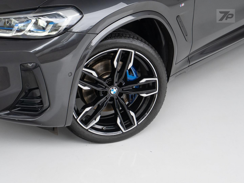 Foto do veículo BMW X4  M40I 2023 24.000 KM 445.000,00